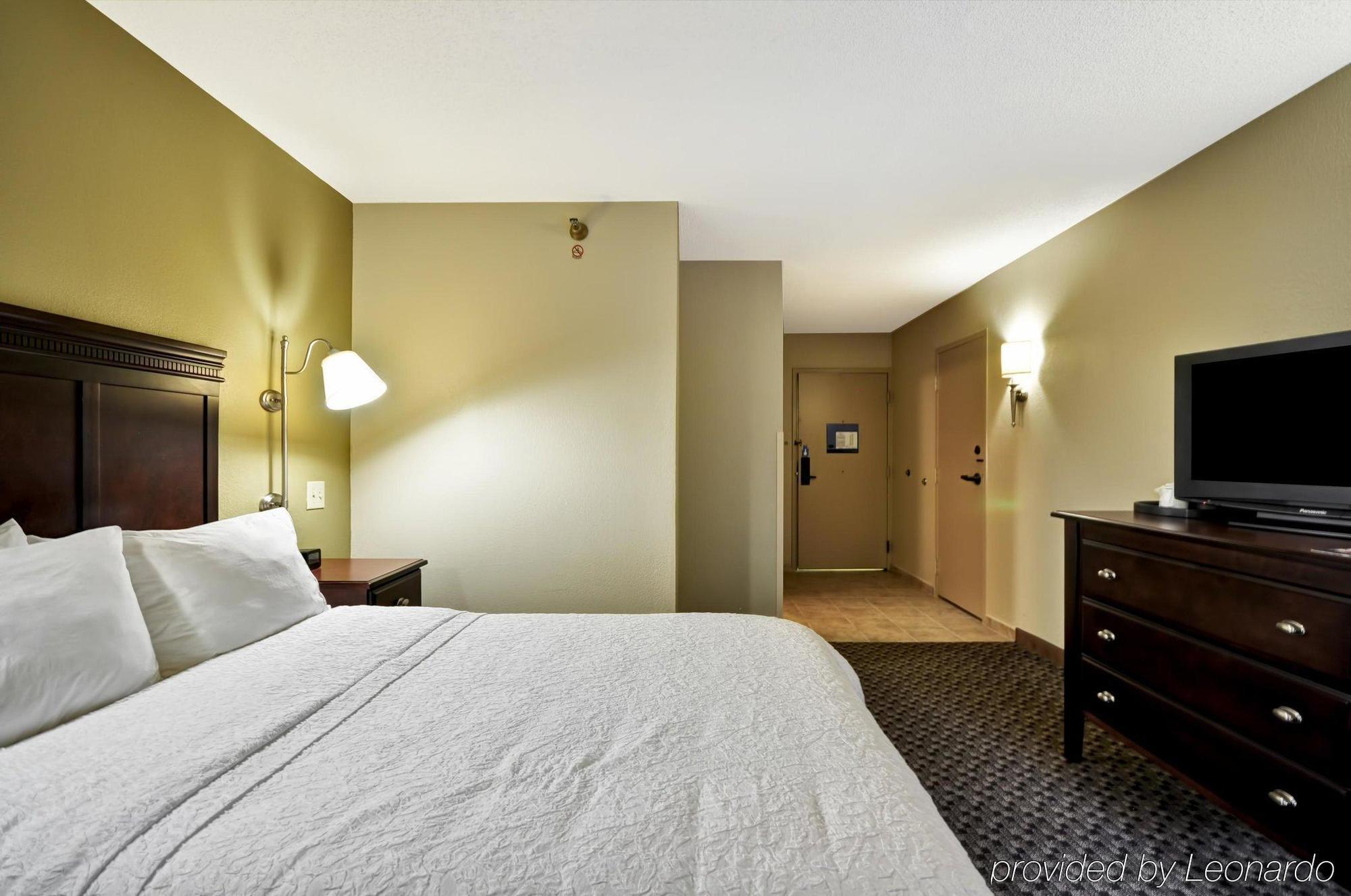 Wingate By Wyndham Charleston Coliseum Hotel North Charleston Exterior photo
