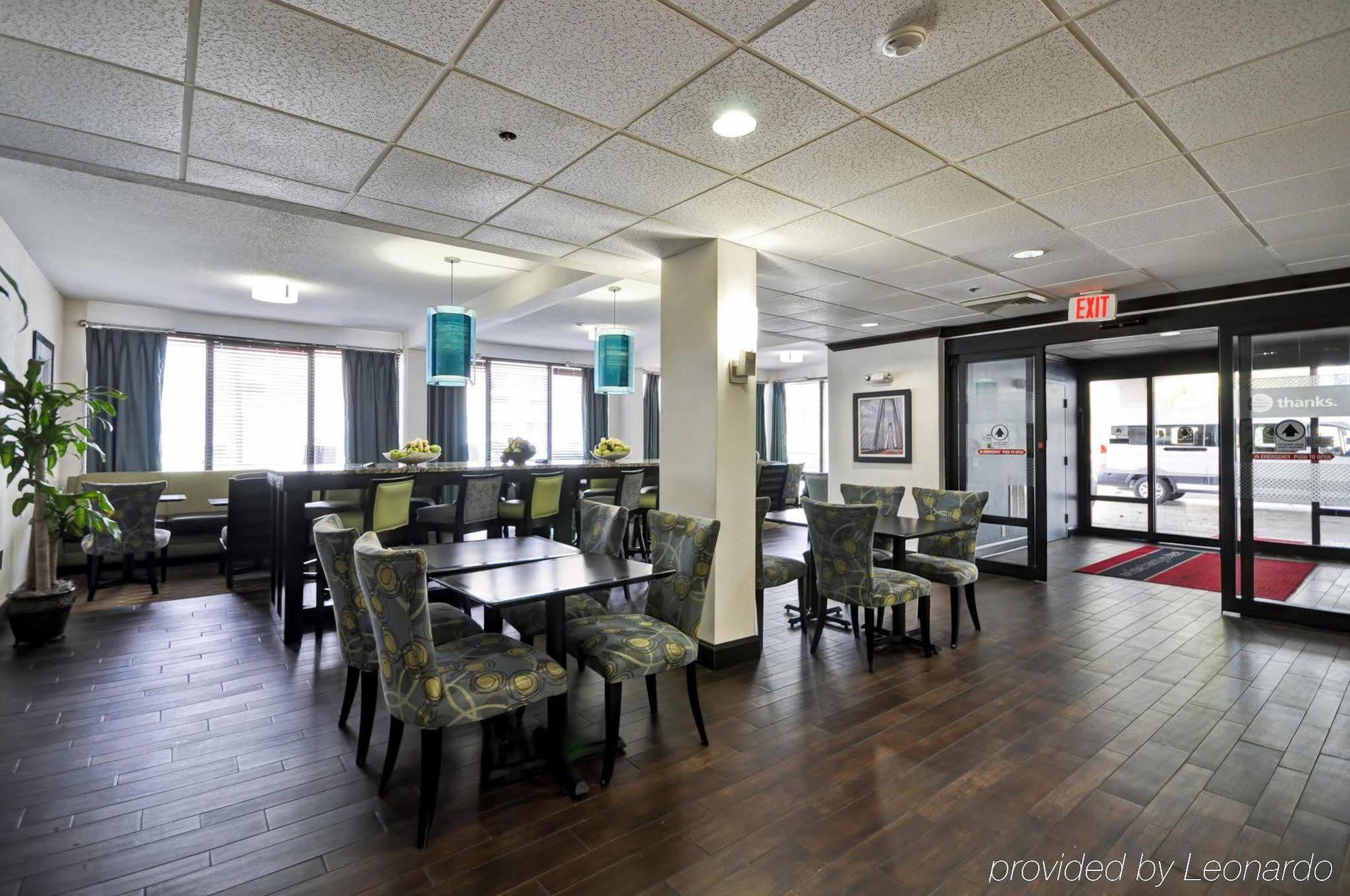 Wingate By Wyndham Charleston Coliseum Hotel North Charleston Exterior photo